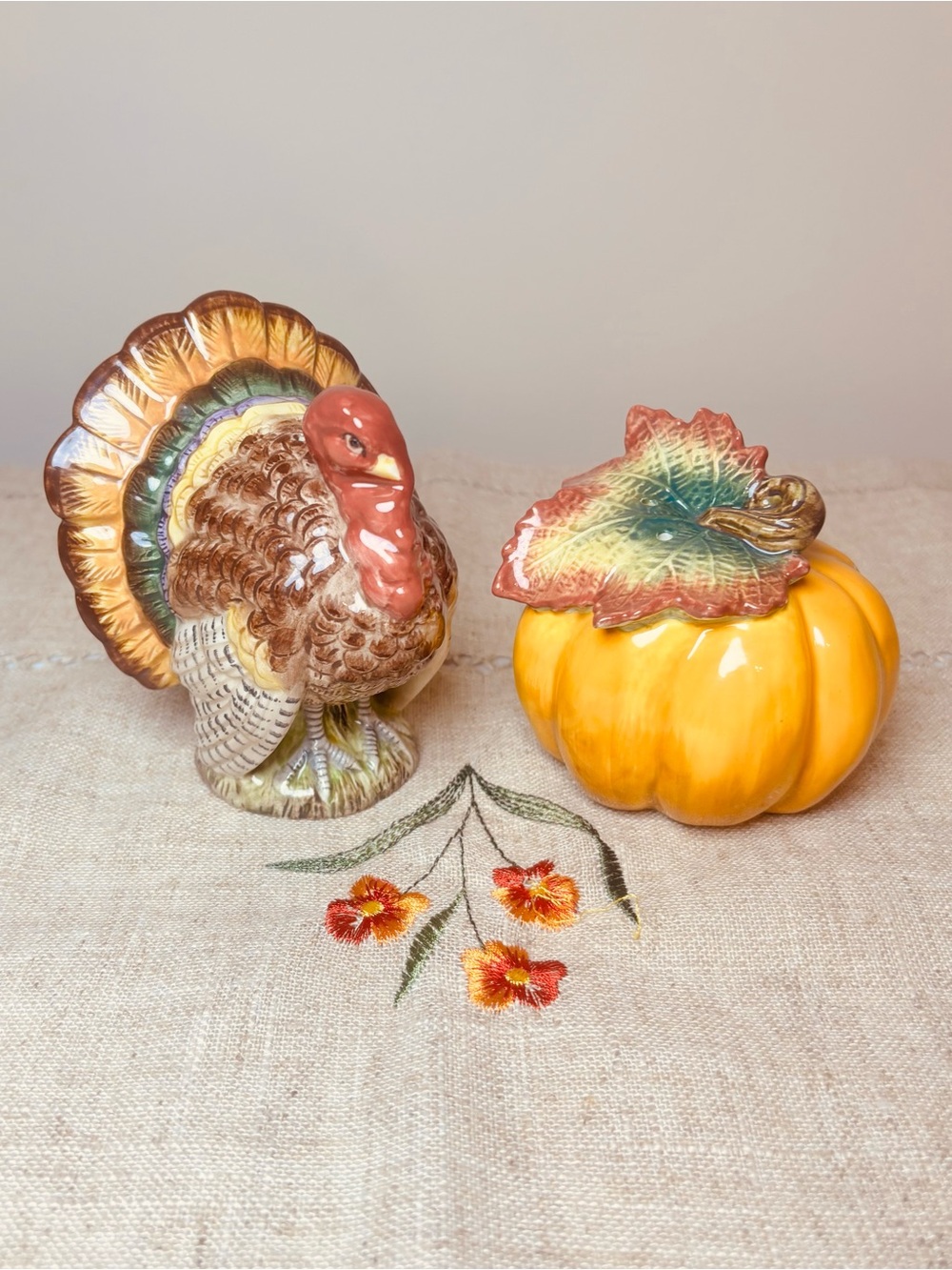 Fitz and Floyd Harvest Heritage Turkey and Pumpkin Salt and Pepper Shakers